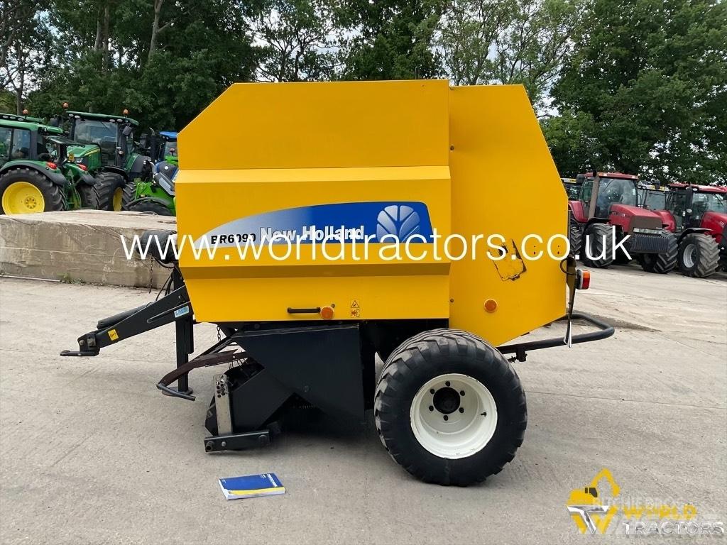 New Holland BR 6090 Ronde-balenpersen
