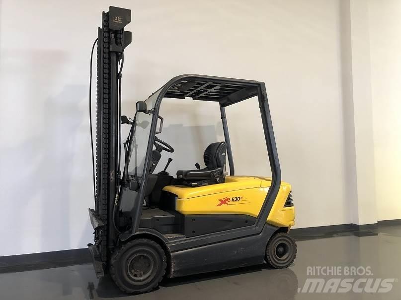 Om-Pimespo XE30 Elektrische heftrucks