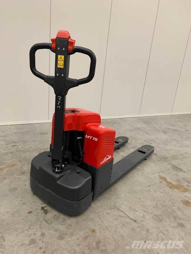 Linde MT15 Meeloop stapelaar