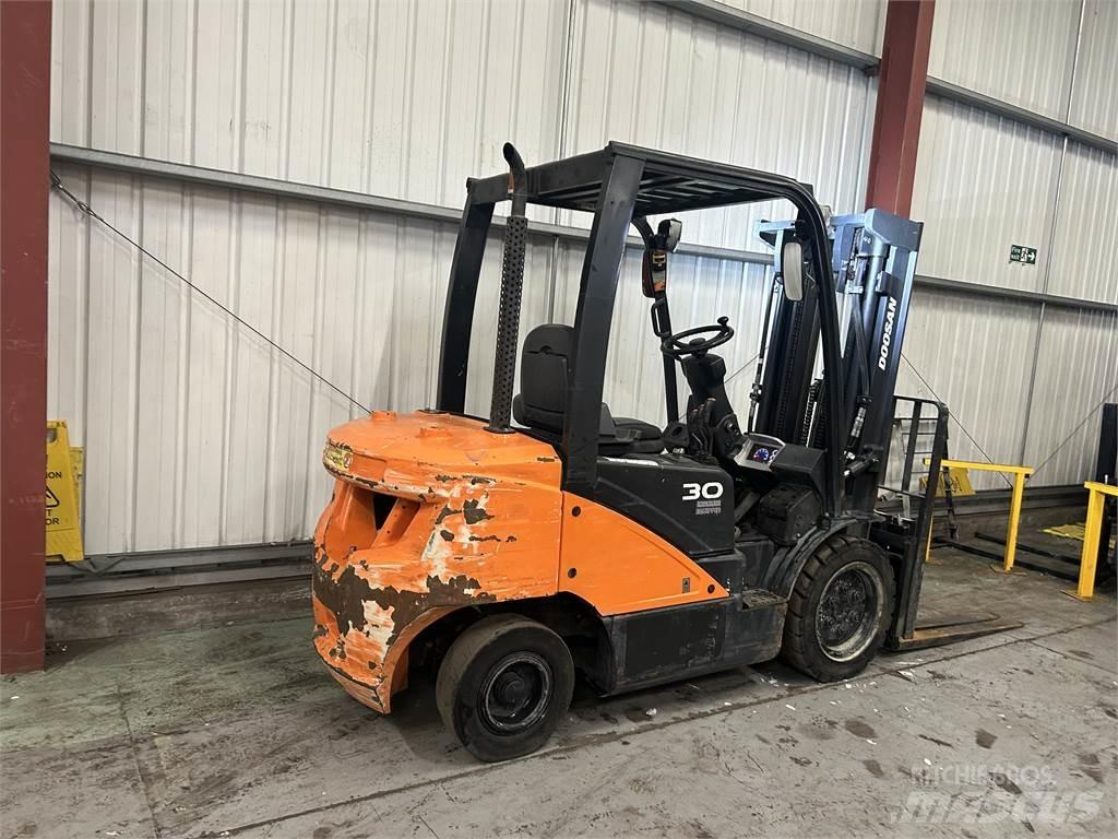 Doosan D30S-5 Diesel heftrucks