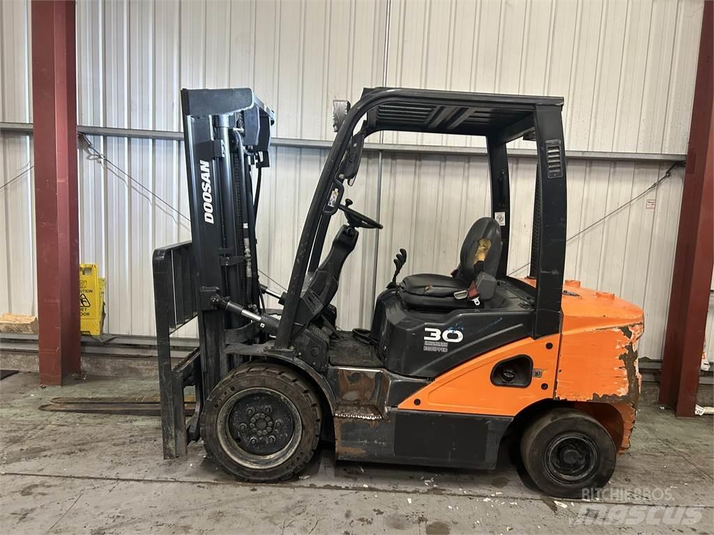 Doosan D30S-5 Diesel heftrucks