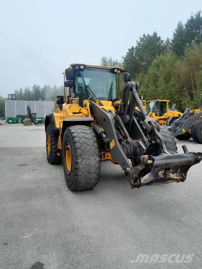 Volvo L120G Wielladers