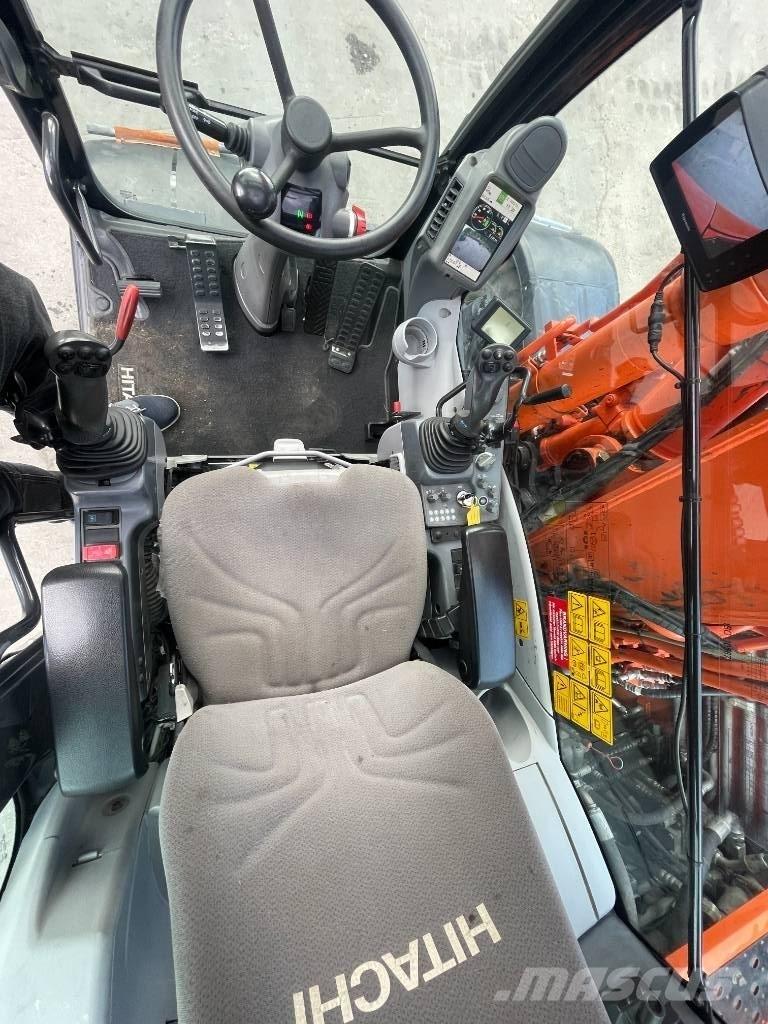 Hitachi 140W Wielgraafmachines