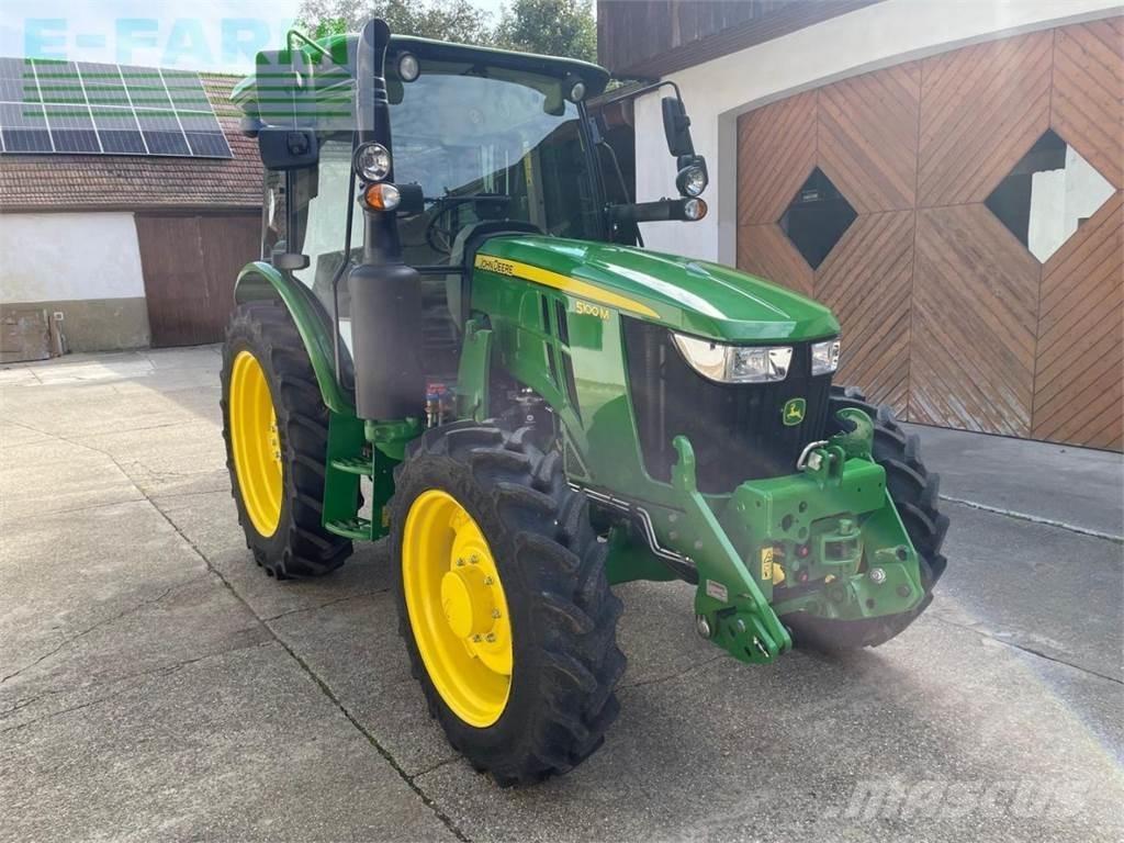 John Deere 5100M Tractoren