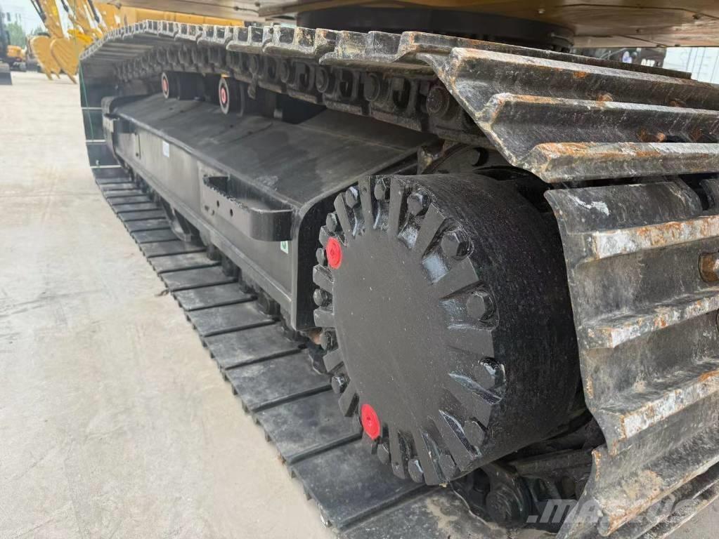 CAT 320 D Rupsgraafmachines