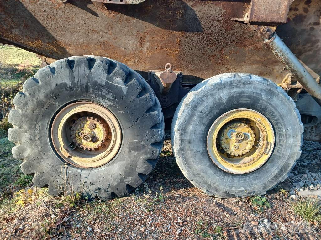 Komatsu HM 300-2 Knik dumptrucks