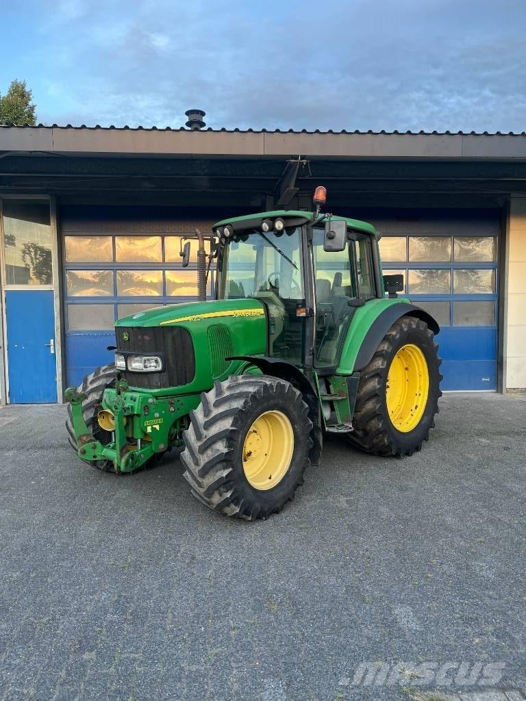 John Deere 6220 Tractoren