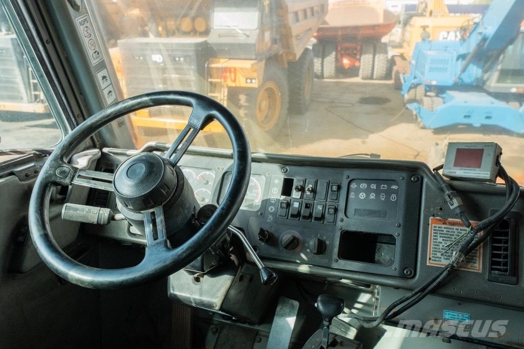 CAT 777 D Starre dumpers