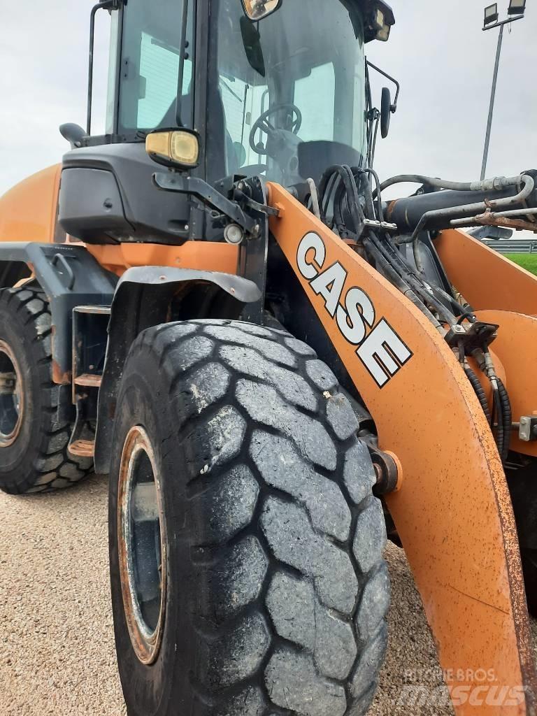 CASE 621G Wielladers
