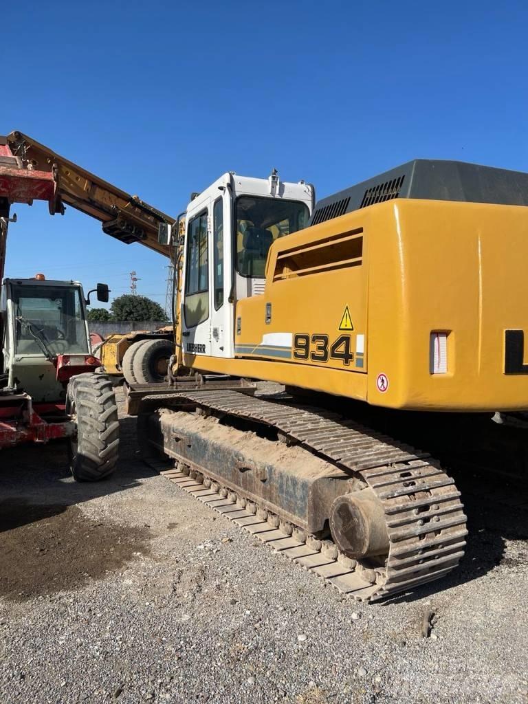 Liebherr R 934 B Rupsgraafmachines