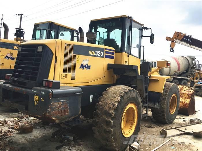 Komatsu WA 320-3 Wielladers
