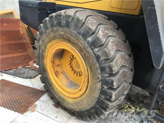 Komatsu WA 320-3 Wielladers