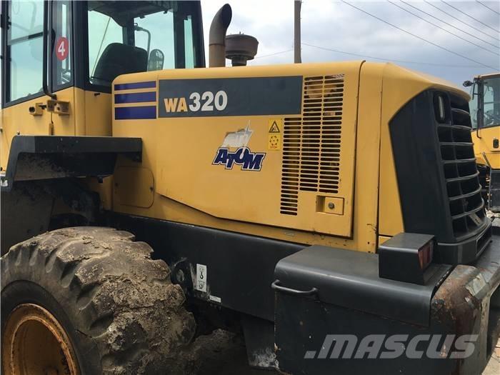 Komatsu WA 320-3 Wielladers