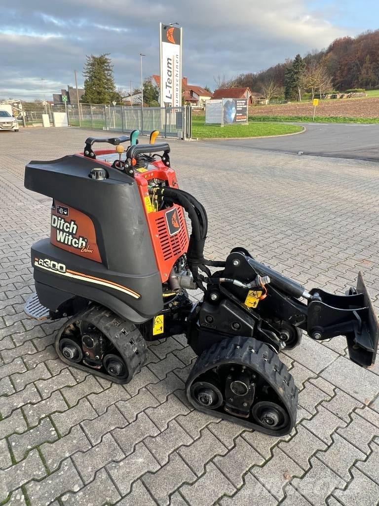 Ditch Witch R300 Sleuvengravers