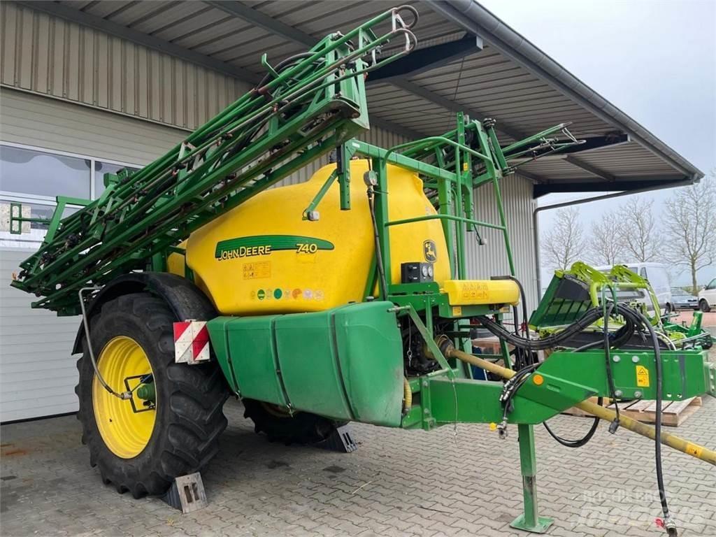 John Deere 740 Getrokken spuitmachines