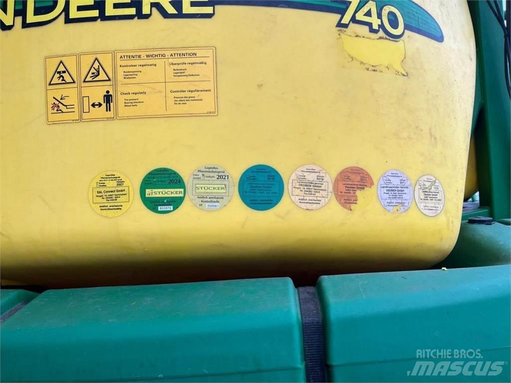 John Deere 740 Getrokken spuitmachines