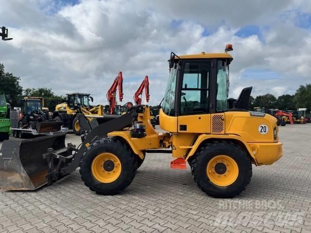 Volvo L 30 G Wielladers