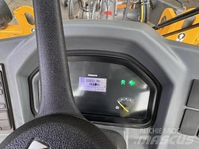 Volvo L 30 G Wielladers