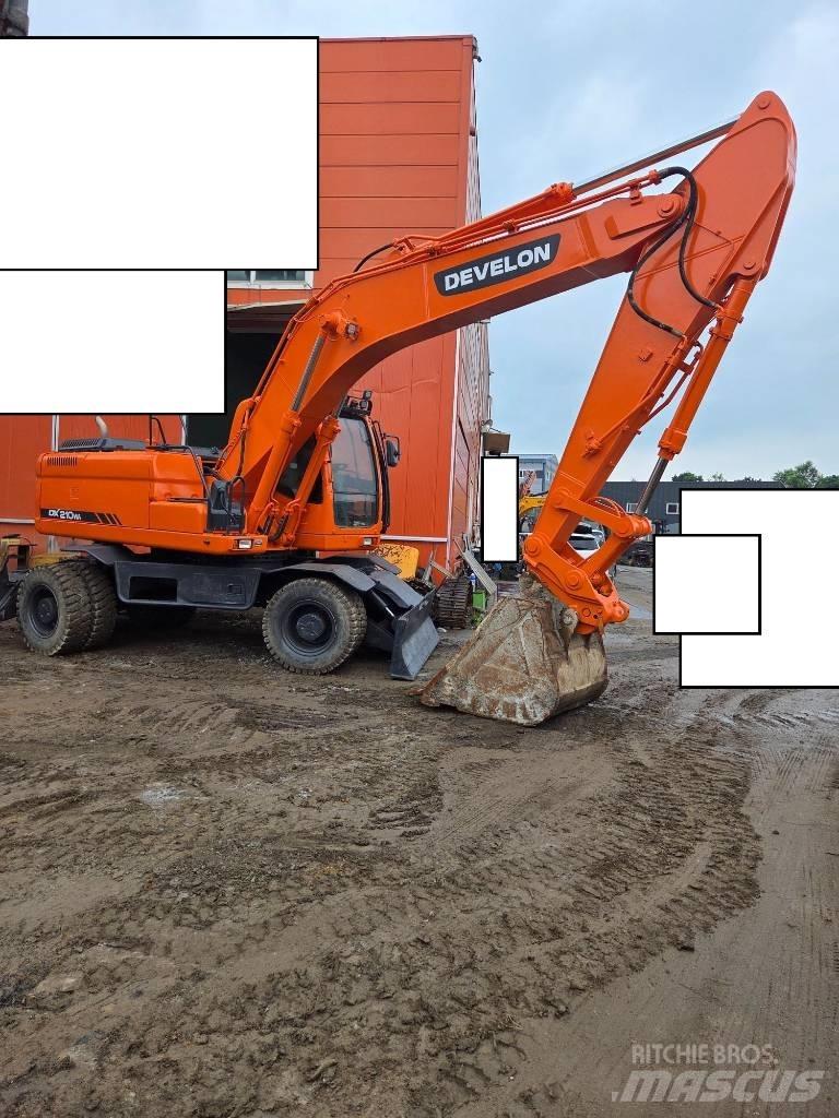 Doosan DX 210 W Wielgraafmachines