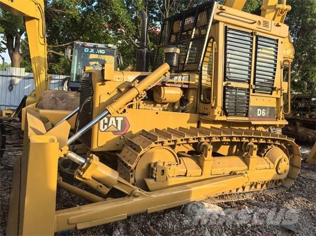 CAT D 6 D Rupsdozers