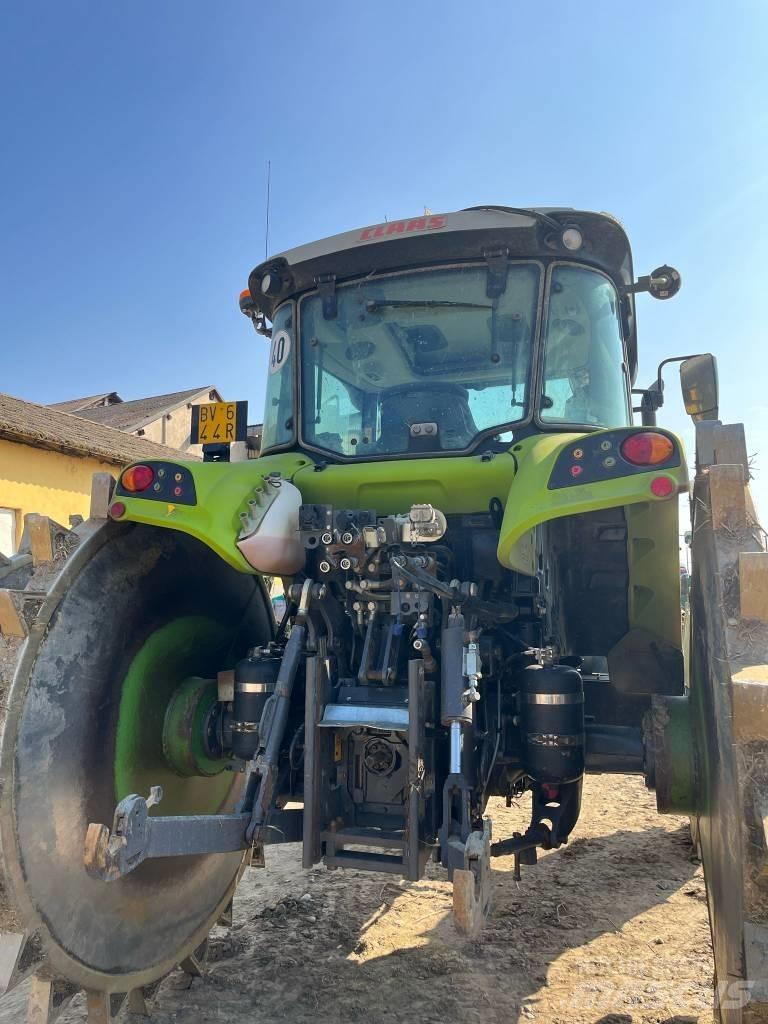 CLAAS ARION 470 Tractoren