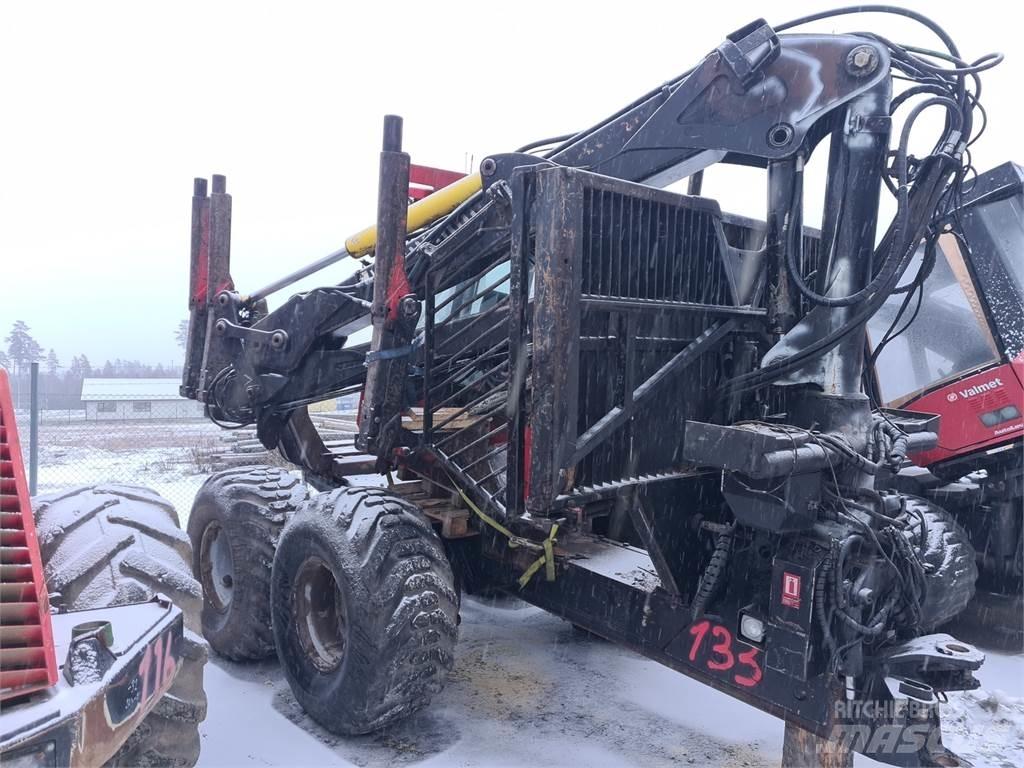 Valmet 890.3 Uitrijwagens