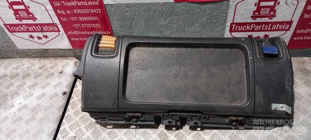 Scania R 440.   2078472 Cabine en interieur