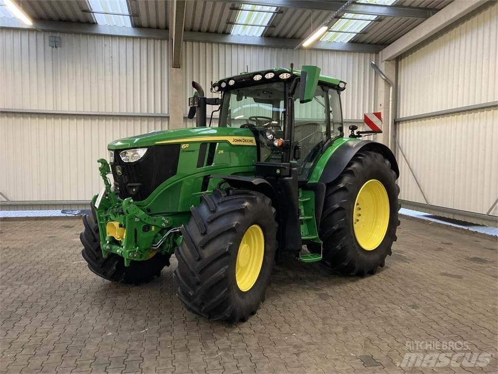 John Deere 6R 215 Tractoren