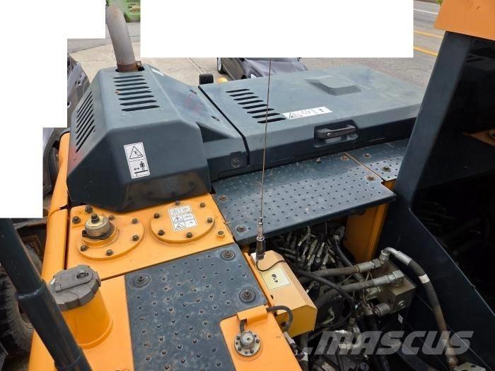 Hyundai HW 145 Wielgraafmachines