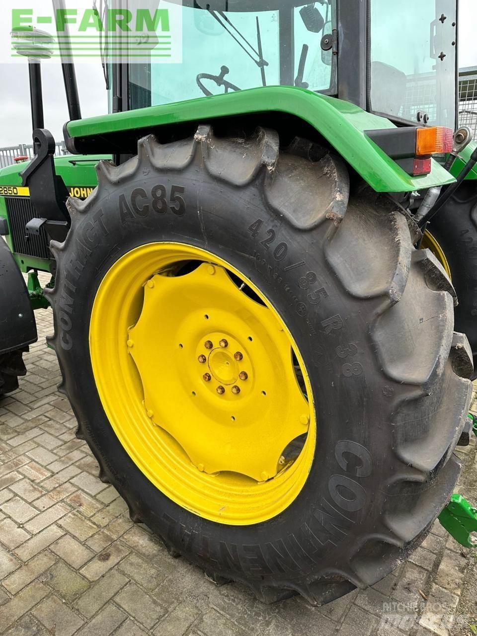John Deere 2850 Tractoren