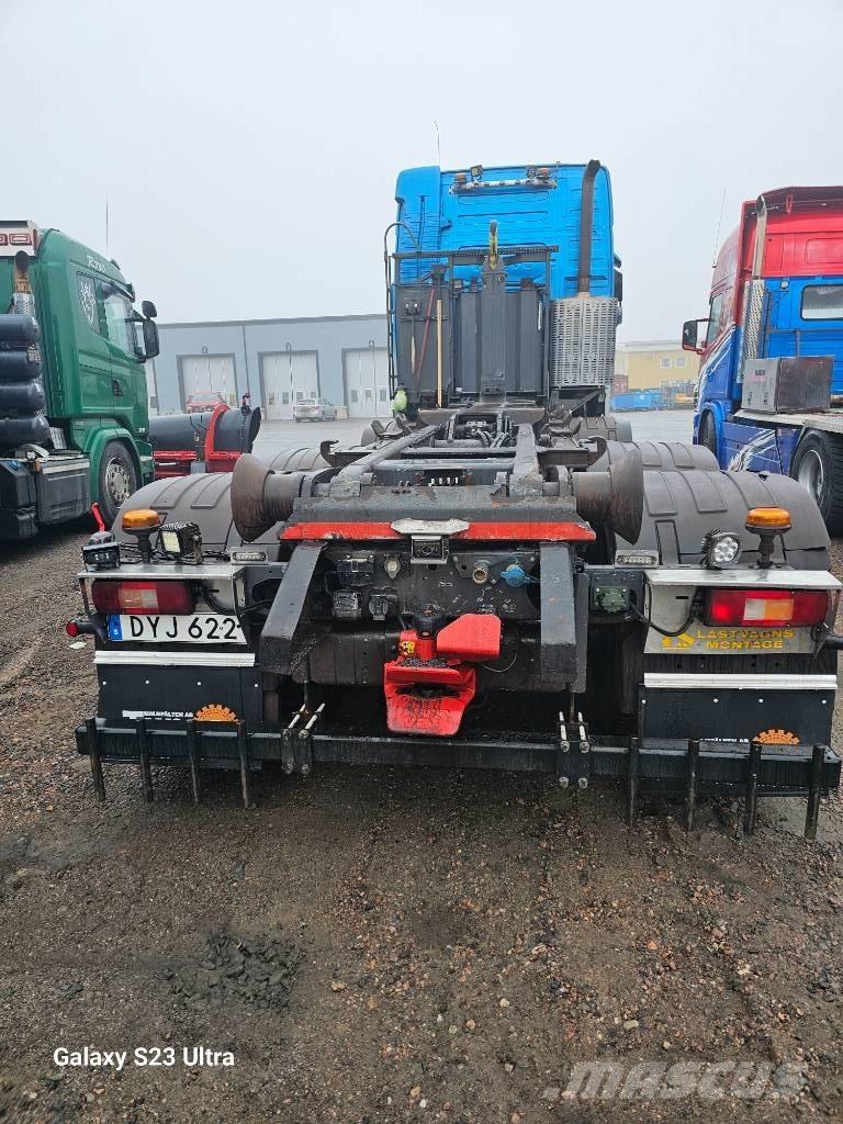 Volvo FH13 Vrachtwagen met containersysteem