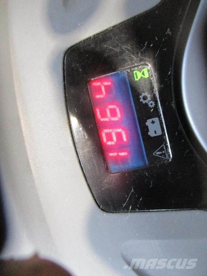 Toyota SPE 120L Meeloop stapelaar
