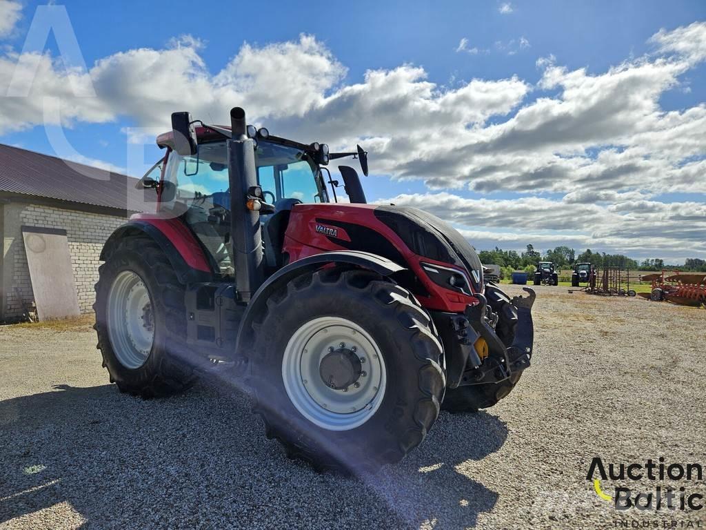 Valtra T 194 H Tractoren