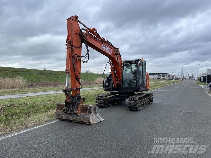 Hitachi ZX135US-5B Rupsgraafmachines