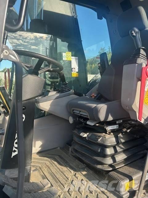 Volvo EW 220 E Wielgraafmachines
