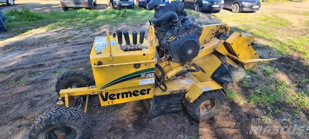 Vermeer SC252 Boomstronkfrees