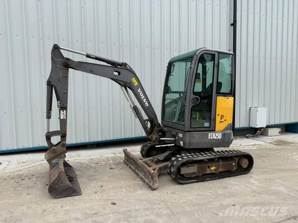 Volvo ECR 25 D Minigraafmachines < 7t