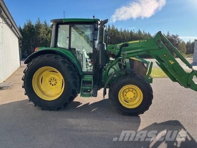 John Deere 6120 M Tractoren