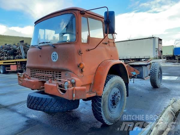 Bedford MJP2 4X4 Chassis met cabine