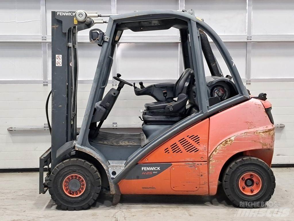 Linde H25T-02 LPG heftrucks