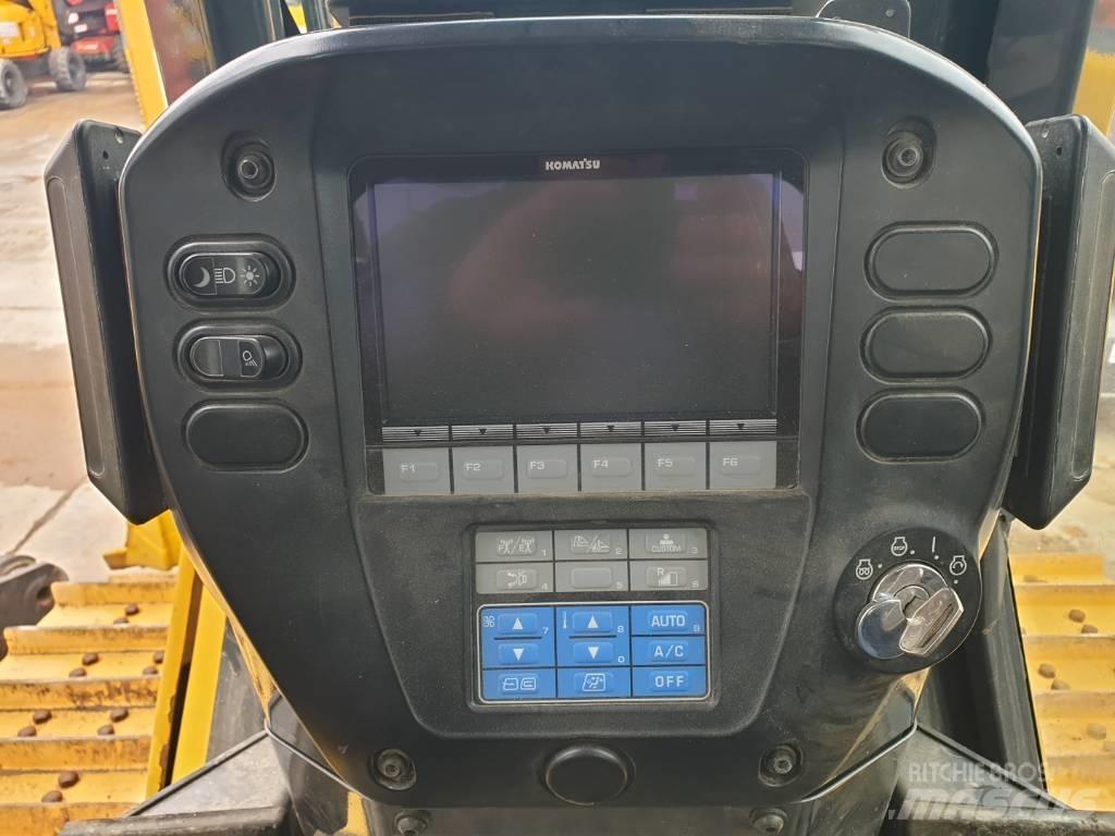 Komatsu D 65 WX-17 Rupsdozers