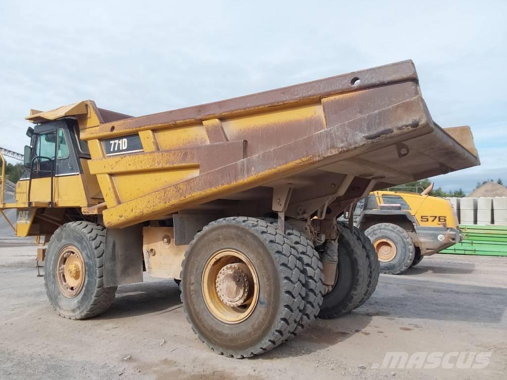 CAT 771 D Starre dumpers