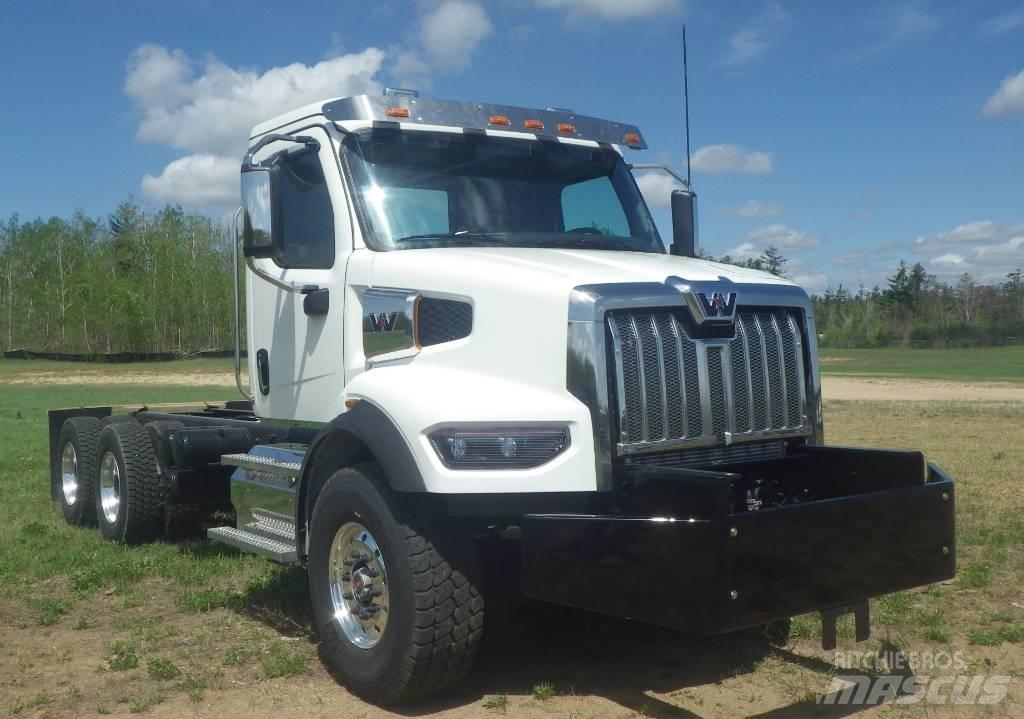 Western Star 47 X Chassis met cabine