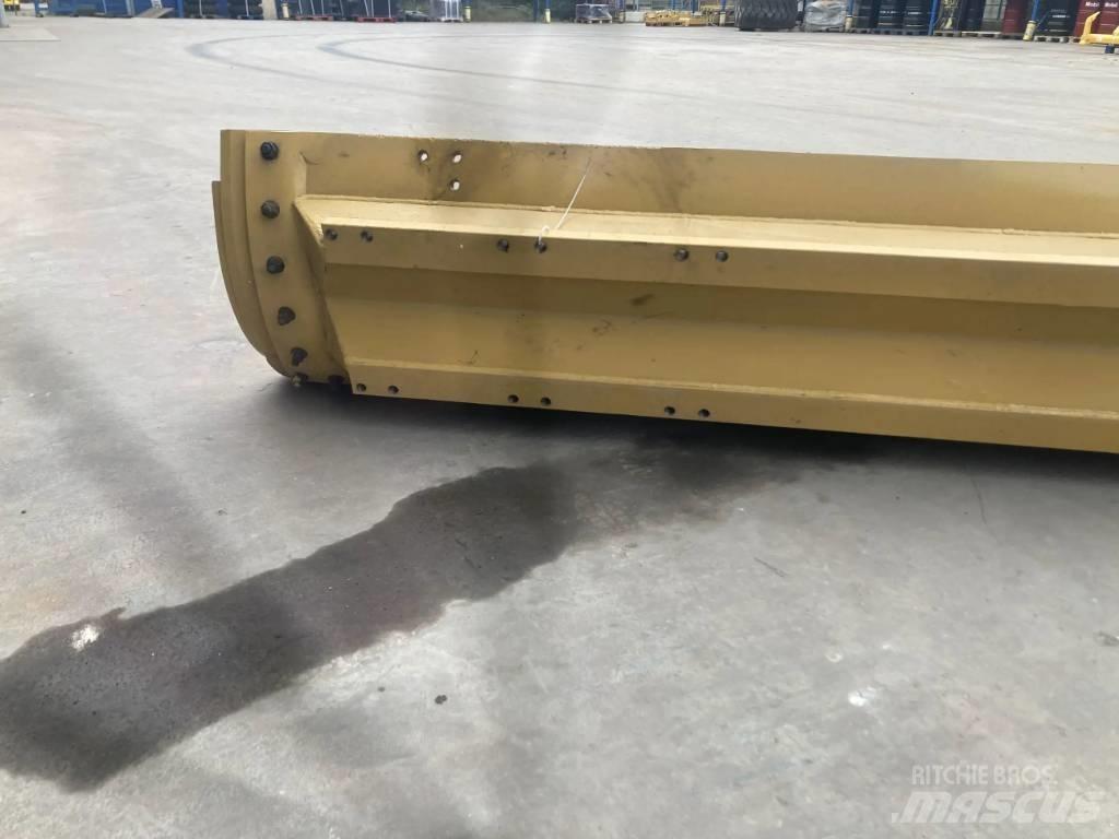 CAT 160M2 Moldboard Bakken