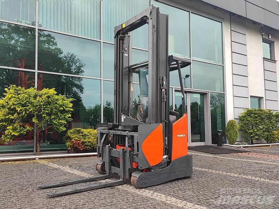 Linde R14X-03 Reachtruck voor hoog niveau