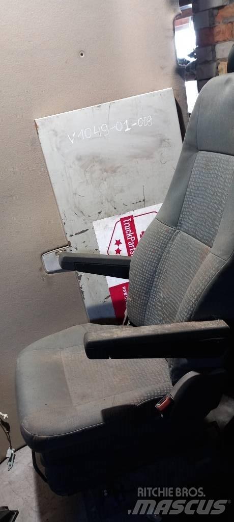 Volvo FH 13.    20591480 Cabine en interieur