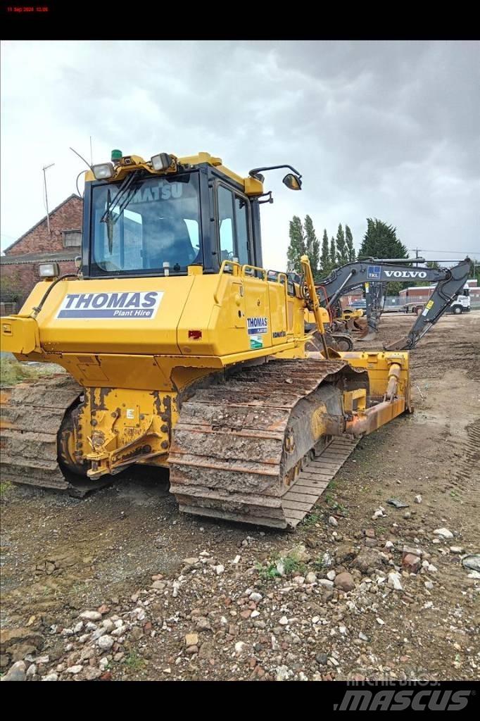Komatsu D 65 PX-18 Rupsdozers