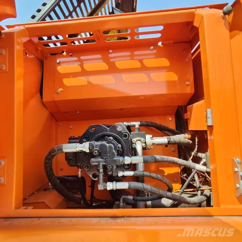 Doosan DX 225 LC Rupsgraafmachines