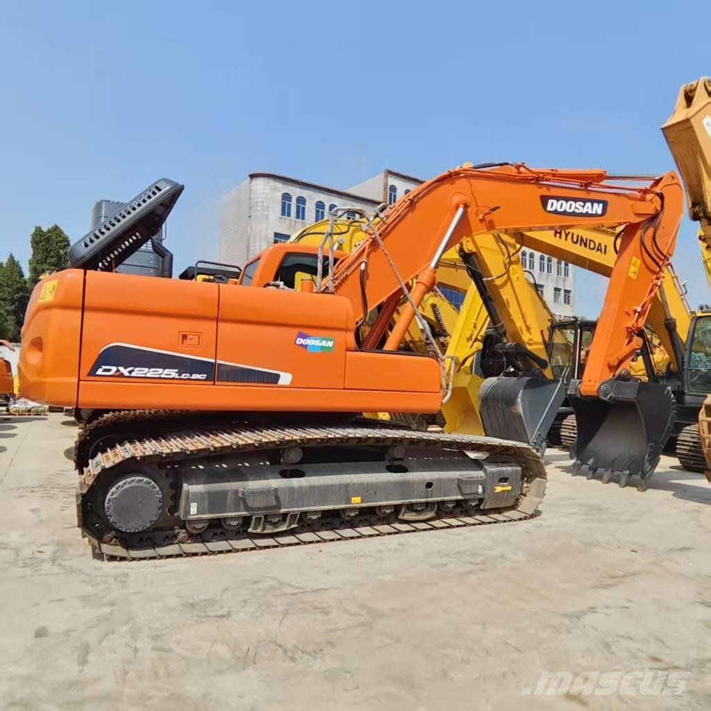 Doosan DX 225 LC Rupsgraafmachines