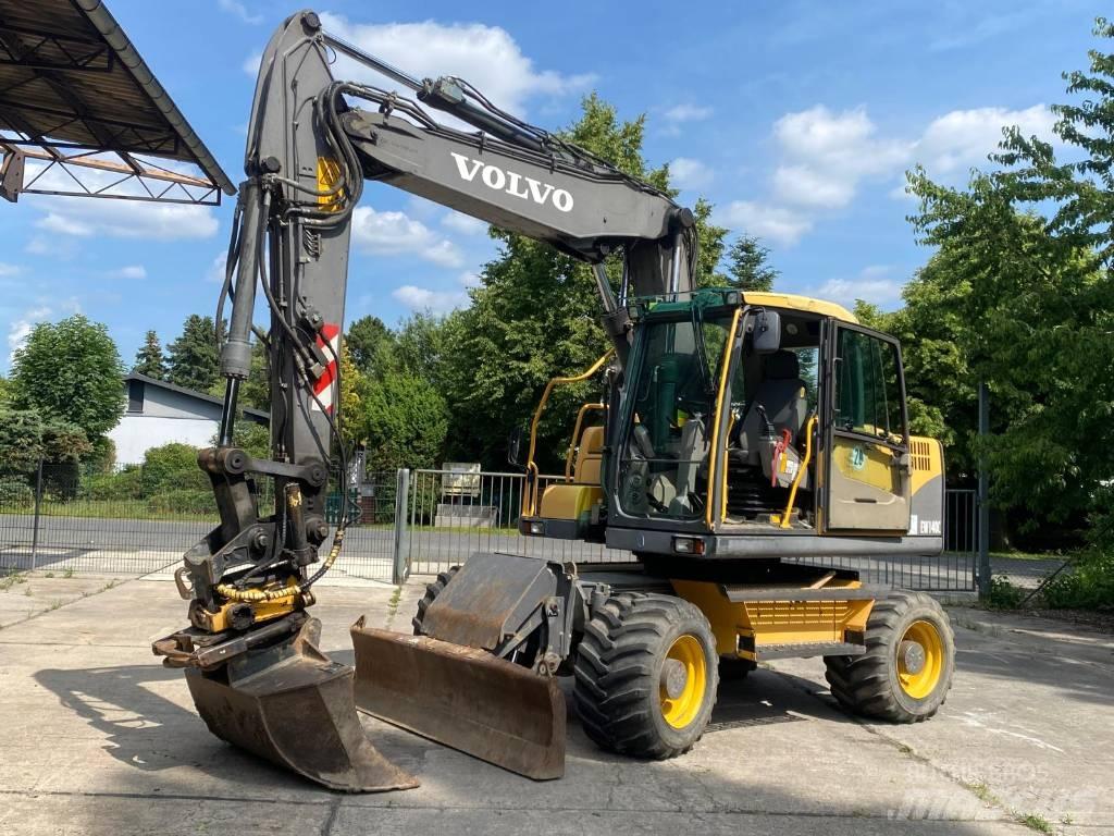 Komatsu EW 140 C Wielgraafmachines
